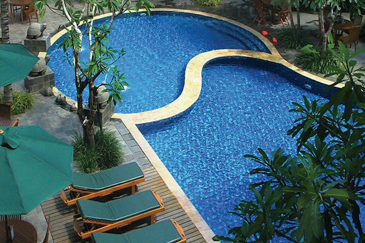 Blue Sky Hotel Balikpapan Exterior photo